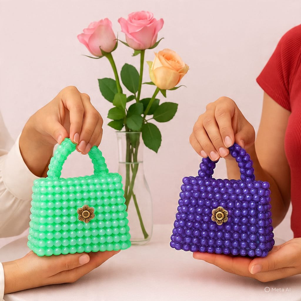 KalraTeto30823's tweet image. ✨ Mini Beaded Bag – Rs.1000 only! 💼💖
Handmade, elegant &amp;amp; customizable in any color.
Perfect for gifting or styling!
📲 0304-0942541

#StoneAndStyle #HandmadeBag #BeadedArt #FashionAccessories #GiftIdeas