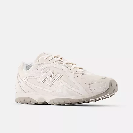 japanicanblog's tweet image. New Balance の新作の登場！
「204L 'Timberwolf/Linen'（型番：U204LMMC）」が本日、8月13日に発売スタート
やわらかなスエード素材に’70sランニングのエッセンスを融合したレトロ＆モダンな一足。

#NewBalance #204L #Timberwolf #U204LMMC #レトロランニング
StockX stockx.pvxt.net/09DJqM
