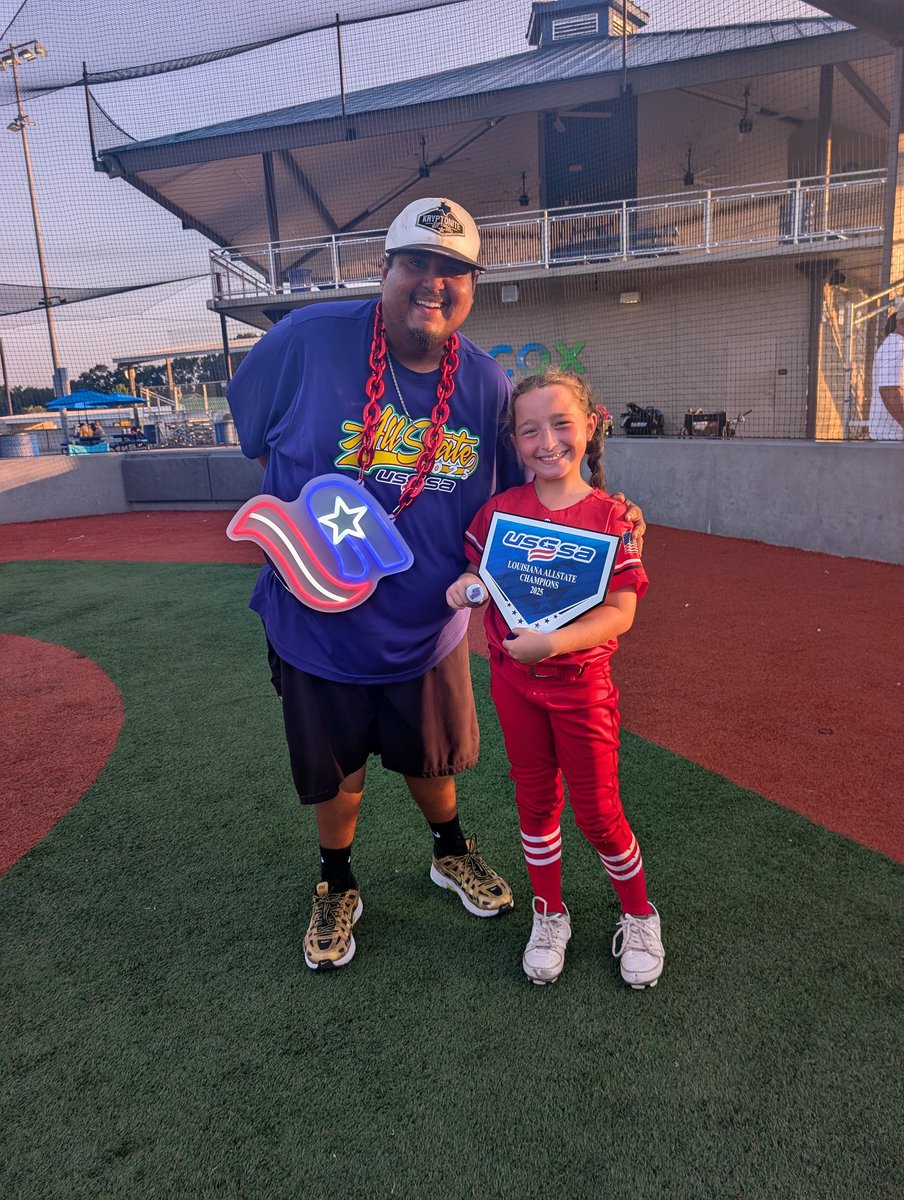 GGweems22's tweet photo. LA USSSA All State champions! https://t.co/hSzEQK91zz