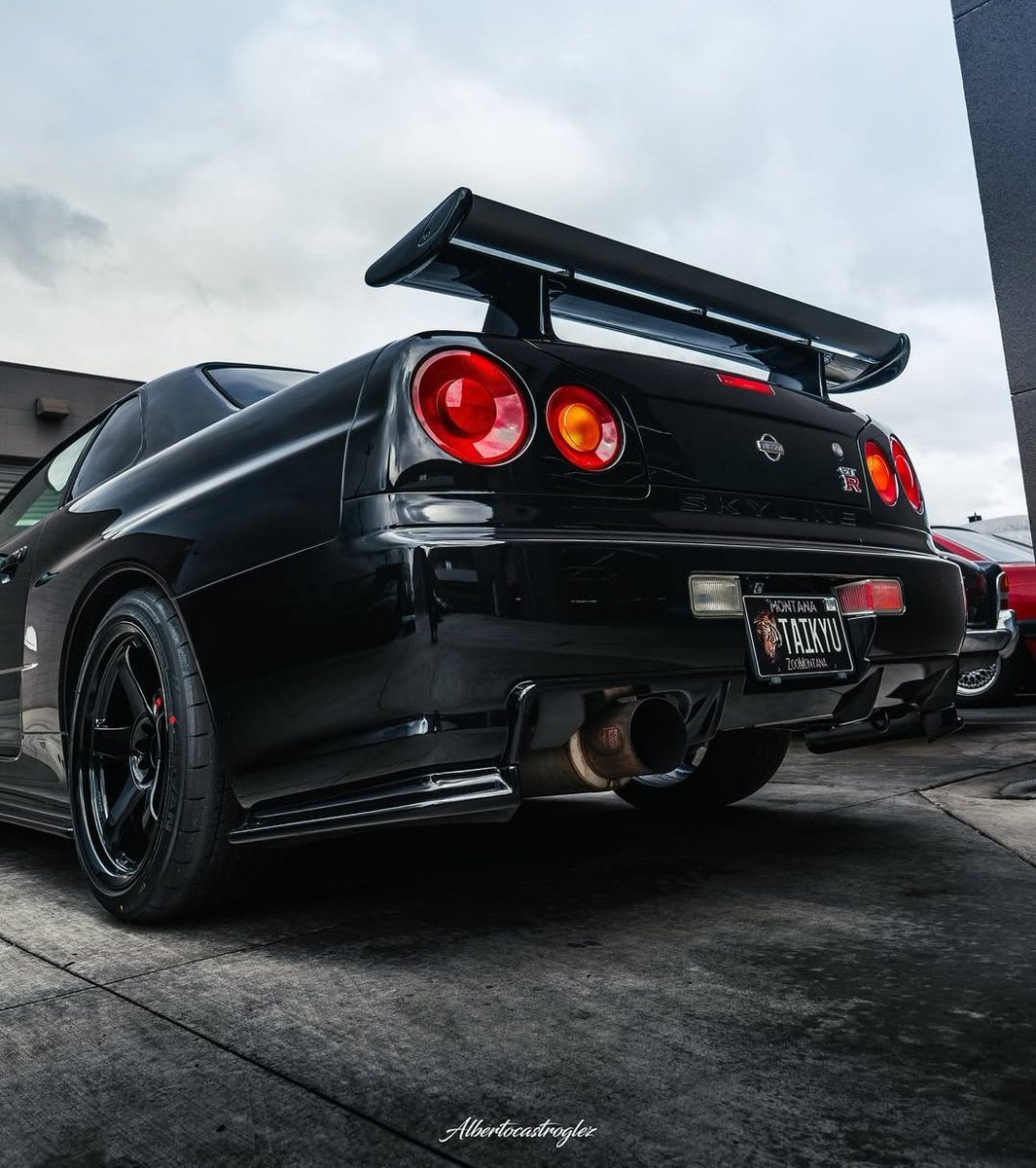 All black Nissan GTR-R34 Skyline