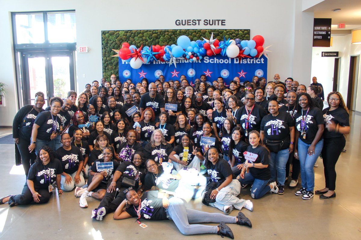 It's the most wonderful time of the year in <a href="/HumbleISD/">Humble ISD</a>! We are ready to greet our new and returning wildcats this morning at <a href="/HumbleISD_HMS/">Humble Middle School</a> 🐾💜🥳