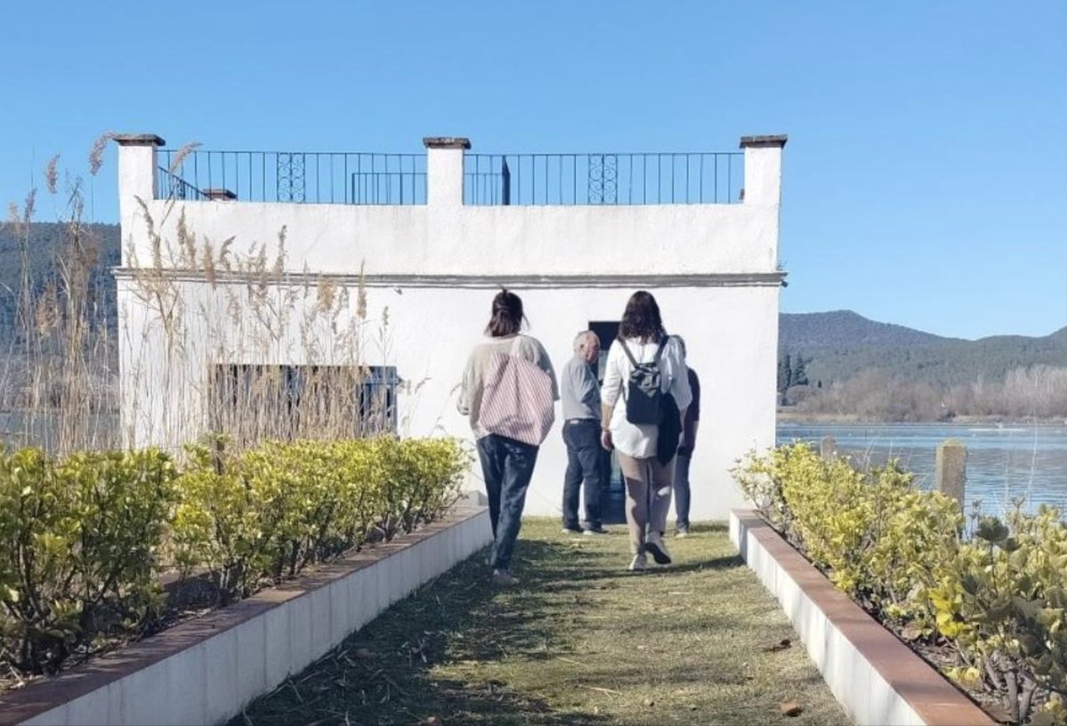 Costa Brava Pirineu (@costabrava) on Twitter photo 🗓️ El 17 d’agost tens l’oportunitat de conèixer les icòniques pesqueres de l’Estany de Banyoles 🏠 amb una visita guiada que inclou entrada a l’interior i tast de productes locals 🍷
Consulta tots els detalls! 👉🏼 loom.ly/C493uIM
<a href="/TurismeBanyoles/">De Banyoles</a> #inCostaBrava 🗓️ El 17 d’agost tens l’oportunitat de conèixer les icòniques pesqueres de l’Estany de Banyoles 🏠 amb una visita guiada que inclou entrada a l’interior i tast de productes locals 🍷
Consulta tots els detalls! 👉🏼 loom.ly/C493uIM
<a href="/TurismeBanyoles/">De Banyoles</a> #inCostaBrava