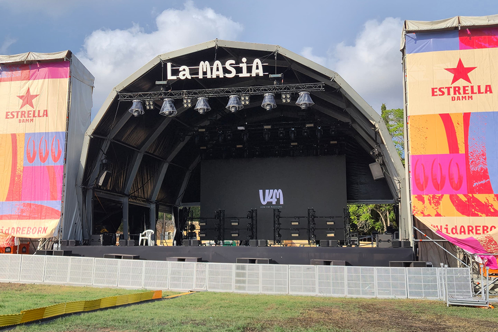 🎉 Un any més, estem orgullosos de formar part del <a href="/vidafestival/">Vida Festival</a>!
Des dels escenaris d’Estrella i Masia, hem cuidat cada detall de so i imatge perquè l’experiència sigui única.
Us deixem algunes imatges de diferents edicions per recordar moments increïbles!