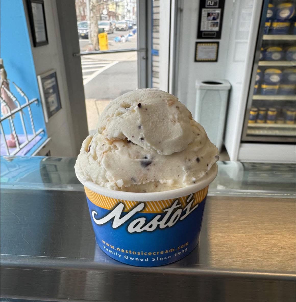 NastosIceCream's tweet image. Beat the heat with a scoop (or two) of your favorite flavor 🥥🍫🍨 #cocoloco #icecreamlovers #treatyourself #wednesdayvibes #Heatwave #august #summertime #foodies #foodiesnj #nastosway #Nastosicecream #newark #ironbound #downneck #essexcounty #NJ #86yearsinbusiness #familyowned