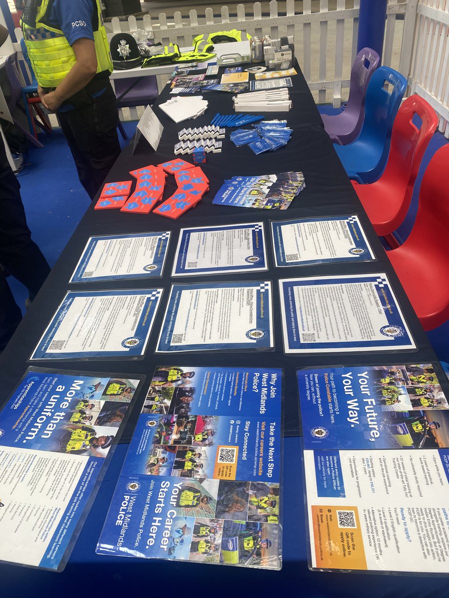 JobsWMP's tweet photo. We had an amazing time at Star City yesterday, connecting with our community and talking all things policing. If you're looking for a rewarding career apply now at WMP Jobs link in bio be part of an organisation making a real difference.
@NechellsWMP
#WMPJobs #policing #JoinUs https://t.co/PPnMoNatQs