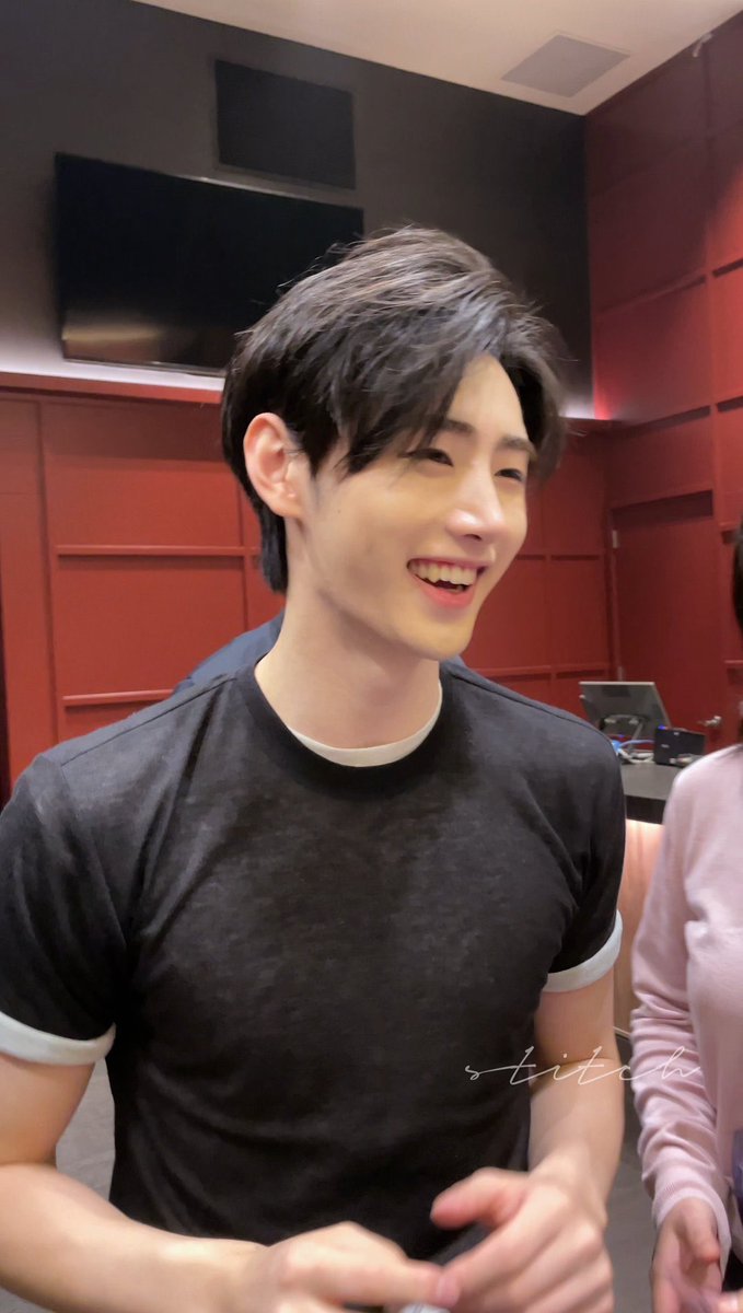 ㅅㅈㅎ 전문가?라는 사람이 만진 깐머보다 백배 예쁨