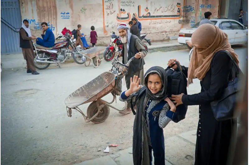 Acute poverty and the Afghan people’s livelihood challenges on top of other trials and tribulations.

Four years later: an economic crisis mitigation perspective on causes, effects and pathways.

Co-authored with Ehsan Zia &amp; Homa Nader. Link:

open.substack.com/pub/worldaffai…