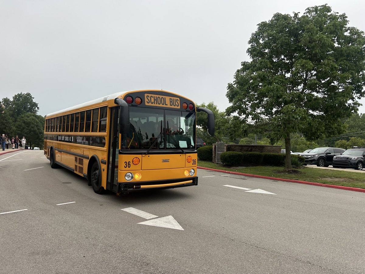 TheKCSD's tweet image. The KCSD bus drivers are excited to see our students. Thank you to our transportation team. #backtoschool #TeamKenton