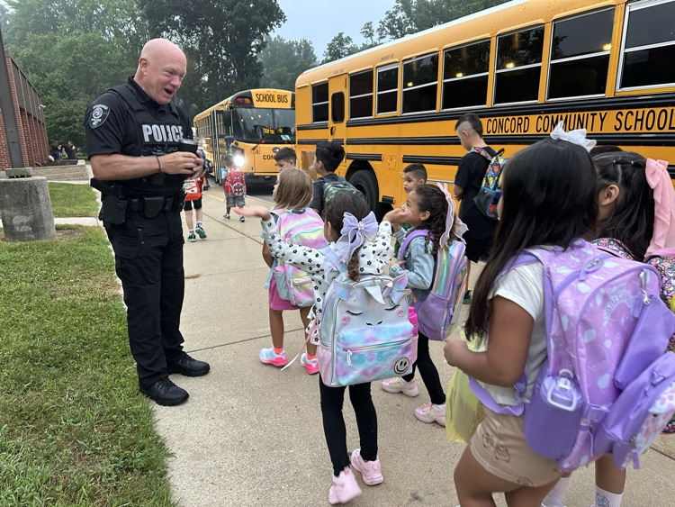 ConcordSchoolPD's tweet photo. Welcome back, students! https://t.co/WxxL7Bil2u