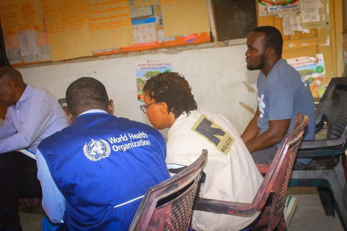 WHOKenya's tweet photo. WHO, with @UNICEFKenya & @UNHCR_Kenya , is working with @garissahealth to strengthen health services in #Dadaab & #Fafi #refugees camps.
Together, we are improving:
✅ Immunisation
✅ Disease surveillance
✅ Maternal & newborn health
Better, Stronger health systems. https://t.co/hMB860SbtF