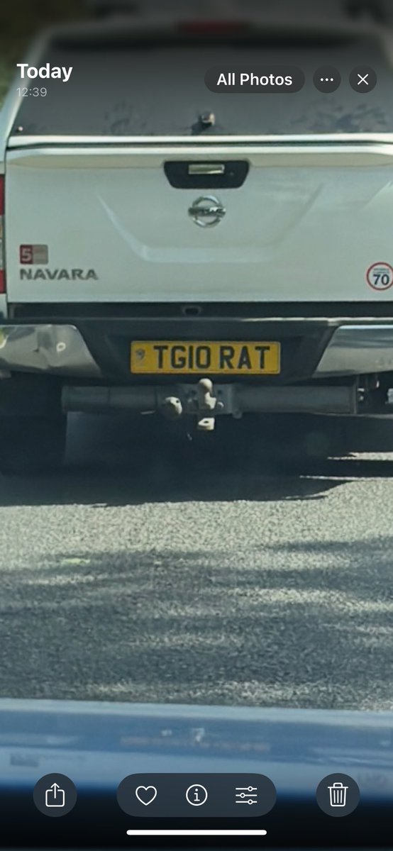 Isaks car seen driving through Roundhay. Move to Leeds imminent, he’s only ever wanted Leeds. Here we go