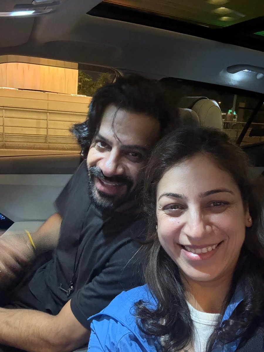WebduniaHindi's tweet photo. अपनी जान की याद आ रही है, कितना प्यारा राखी सरप्राइज है : करण वीर मेहरा
#KaranVeerMehra #BB18 #KKK14 #winner #TeamKVM #BiggBoss18 @KaranVeerMehra https://t.co/3Eq3YSkOsd