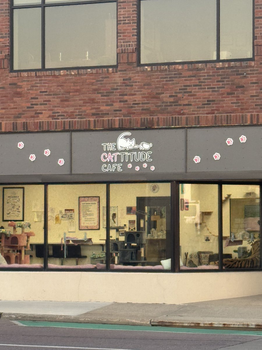 Andy Brehm (@andybrehm) on Twitter photo I ran by this place in Sioux Falls this morning and it reminded me to do a welfare check on #clowder. <a href="/DJWolter/">Dan Wolter</a> I ran by this place in Sioux Falls this morning and it reminded me to do a welfare check on #clowder. <a href="/DJWolter/">Dan Wolter</a>