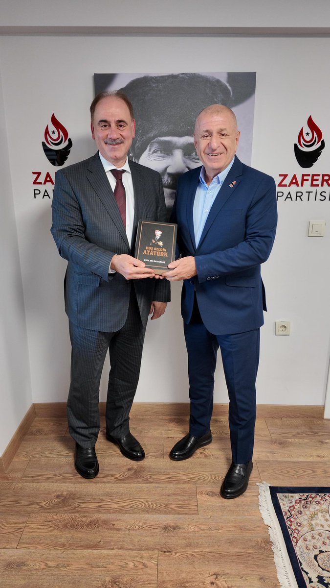 selimkotil34's tweet image. Değerli Zafer Partisi Genel Başkanı Prof.Dr.Ümit Özdağ Beye nazik davetleri için teşekkür ederim. 
Ülkenin geçmişi, bugünü ve geleceği hakkında çok faydalı bir görüşme yaptık.
Ülkemizin içinden geçtiği bu dönemde ortaya koyduğu duruşu çok kıymetli buluyorum. @umitozdag