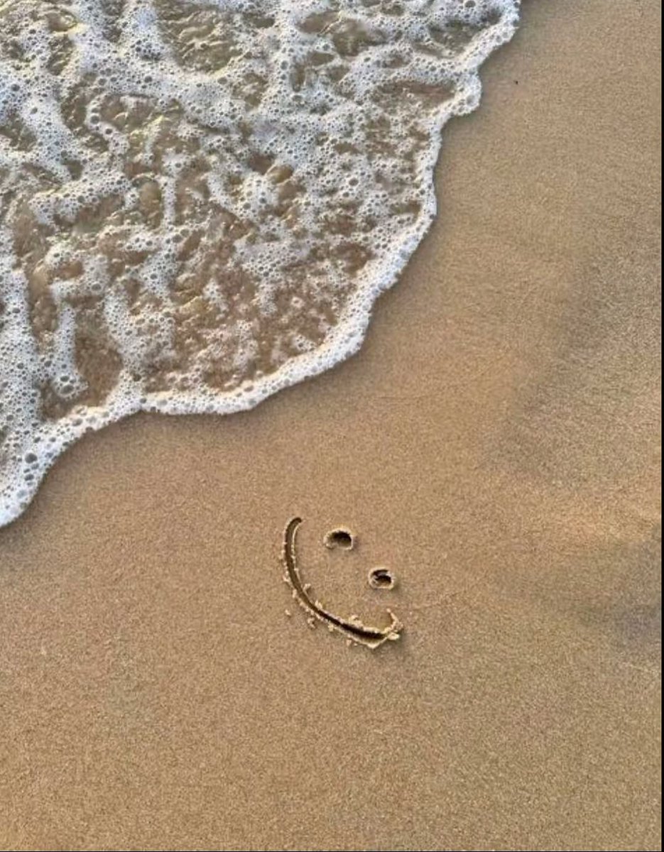 NICARAGUA 🇳🇮 

 Que este nuevo día te regale sonrisas tan brillantes como el sol y oportunidades tan vastas como la
 arena.

         ¡A disfrutar cada instante! 😊

                ☀️ ¡Buenos días!

#BuenosDías 
#Nicaragua 
#FelizMiercolesATodos