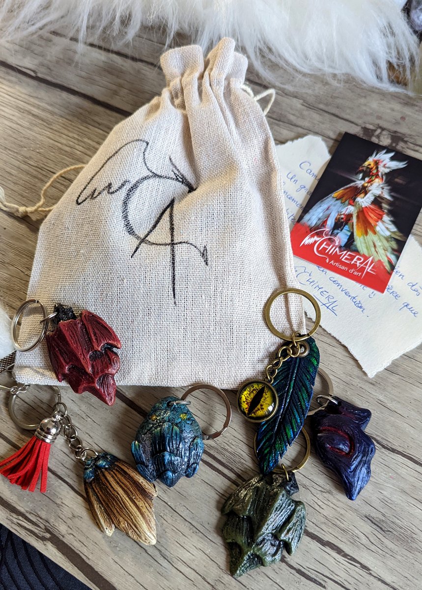 Monster Hunter scales are still available on the shop! For items that are out of stock, please note that the next restock is scheduled for September.
Have a nice summer Hunters! ☀️