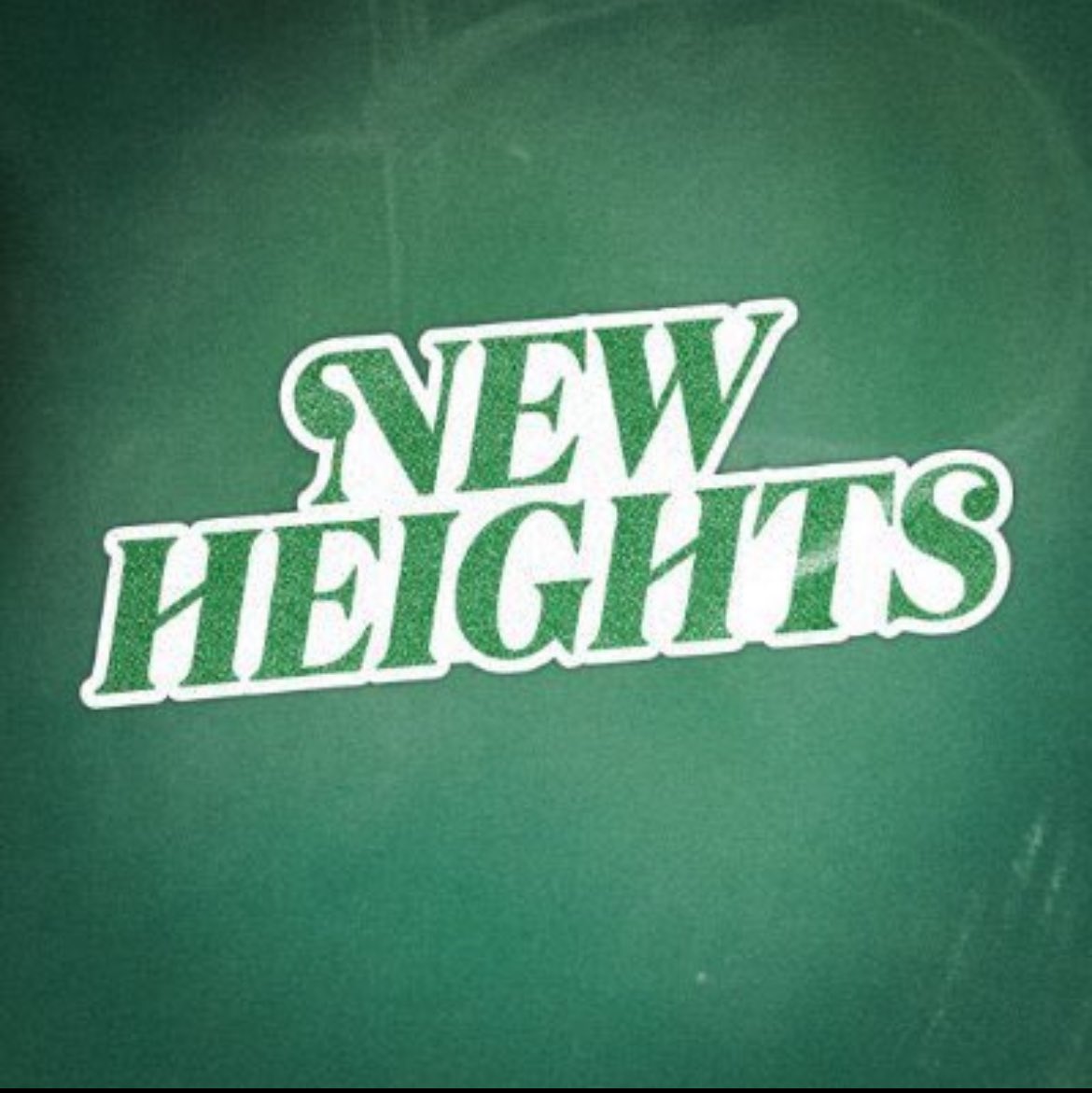 swifferupdates's tweet photo. 🎤 | Taylor swift on her upcoming episode of New Heights

“As we all know, you guys have a lot of male sports fans that listen to your podcast. I think we all know that if there’s one thing that male sports fans want to see in their spaces and on their screens... it’s more of me” https://t.co/U966sTxl1H