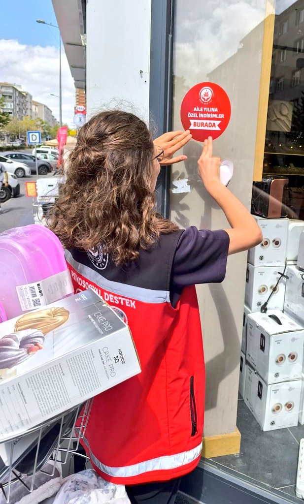 Tekirdag_aile's tweet photo. Aile kuran gençlerimizin yanında olmaya devam ediyor indirim anlaşmalarımızı artırıyoruz
📍Çorlu ilçemizde bulunan Doğan Mağazacılık ile yaptığımız protokol ile Yeni Evlenecek Çiftlere #mevcut #indirimlere #ek züccaciye ürünlerinde %10mobilya ürünlerinde %20 indirim sağlanacaktır https://t.co/UwOcpNnKyC