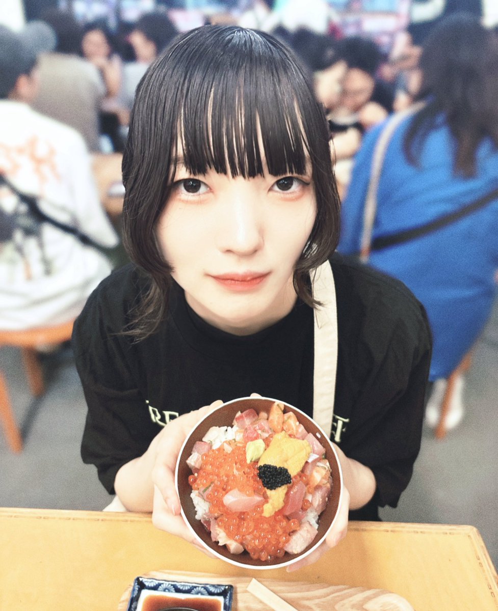 今日は労働しておりました、退勤しました(՞ ᴗ ̫ ᴗ՞)