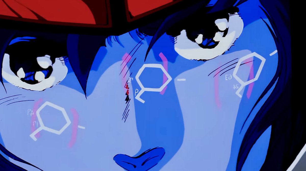 リアル世界では戦闘機のHUD(ヘッドアップディスプレイ)は80年代は広く普及していましたが、最初にロボットアニメでリアルに表現したのはマクロス劇版かも。それまでのものはどうもいまいちリアルではなかったように思います。HUDの表示がメットシールドに映り込むこのシーンいいですね。＃マクロス