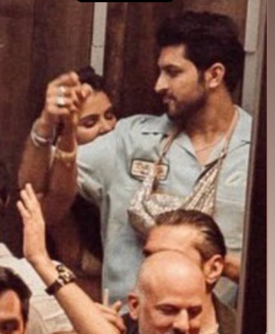 Paripaltan0000's tweet photo. Priorities
Hershudi >>> brothers wedding
Hershudi >>> Ankit
N now here she is playing self love and therapy. Therapy looks like this β¬οΈ
#HerShyJiju #PriShey #DjHersh #VetHersh
#PriyankaChaharChoudhary #PriyAnkit #AnkitGupta https://t.co/GeYeOVips5