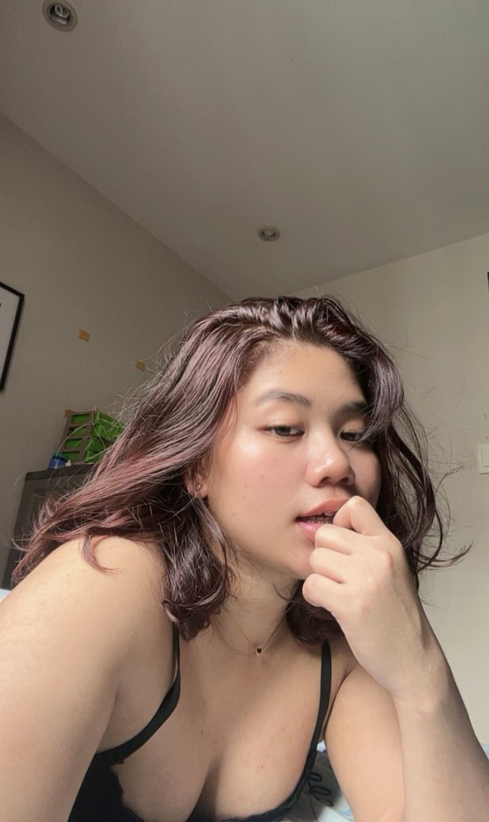 janeeeenaaa's tweet photo. rest day https://t.co/p5GhvsiW2k