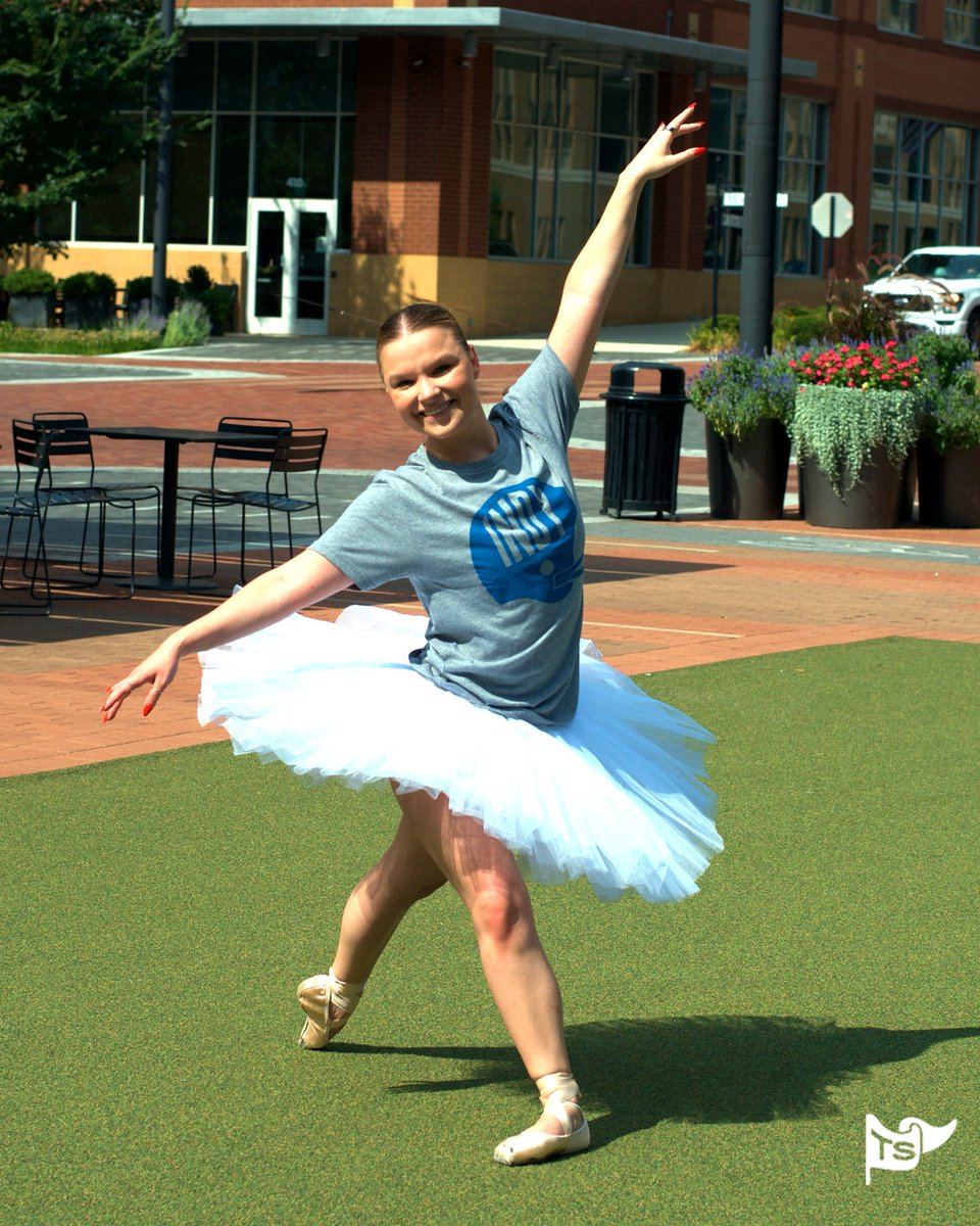 TheShopIndy's tweet photo. Join Ballet INitiative for their Happy Hour for a Cause performances on August 23rd and 24th! A beautiful night of dance while supporting ArtMix and Kidfirst.
https://t.co/EDDeWBKOjW
#HappyHourForACause #BalletINitiative #BackToSchool #CarmelIndiana #CarmelEvents #DanceForACause https://t.co/VrDbdyuJeU