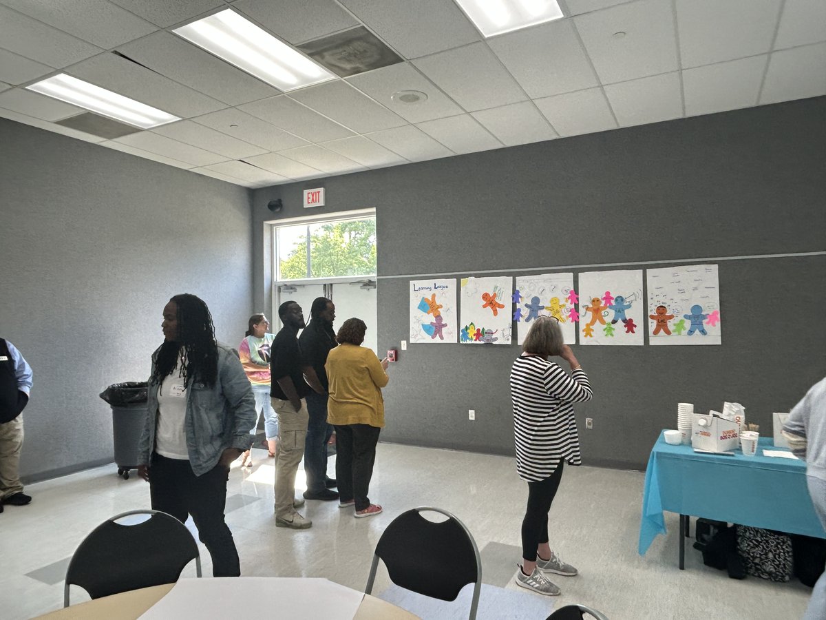 MagnifiedGiving's tweet image. On July 16th, we brought educators, nonprofit leaders &amp;amp; youth advocates together for a powerful Service Learning Workshop 💡

Biggest takeaway? Teaching empathy is great, but giving students the chance to show it changes everything. 🌟

#ServiceLearning #CincyEducation