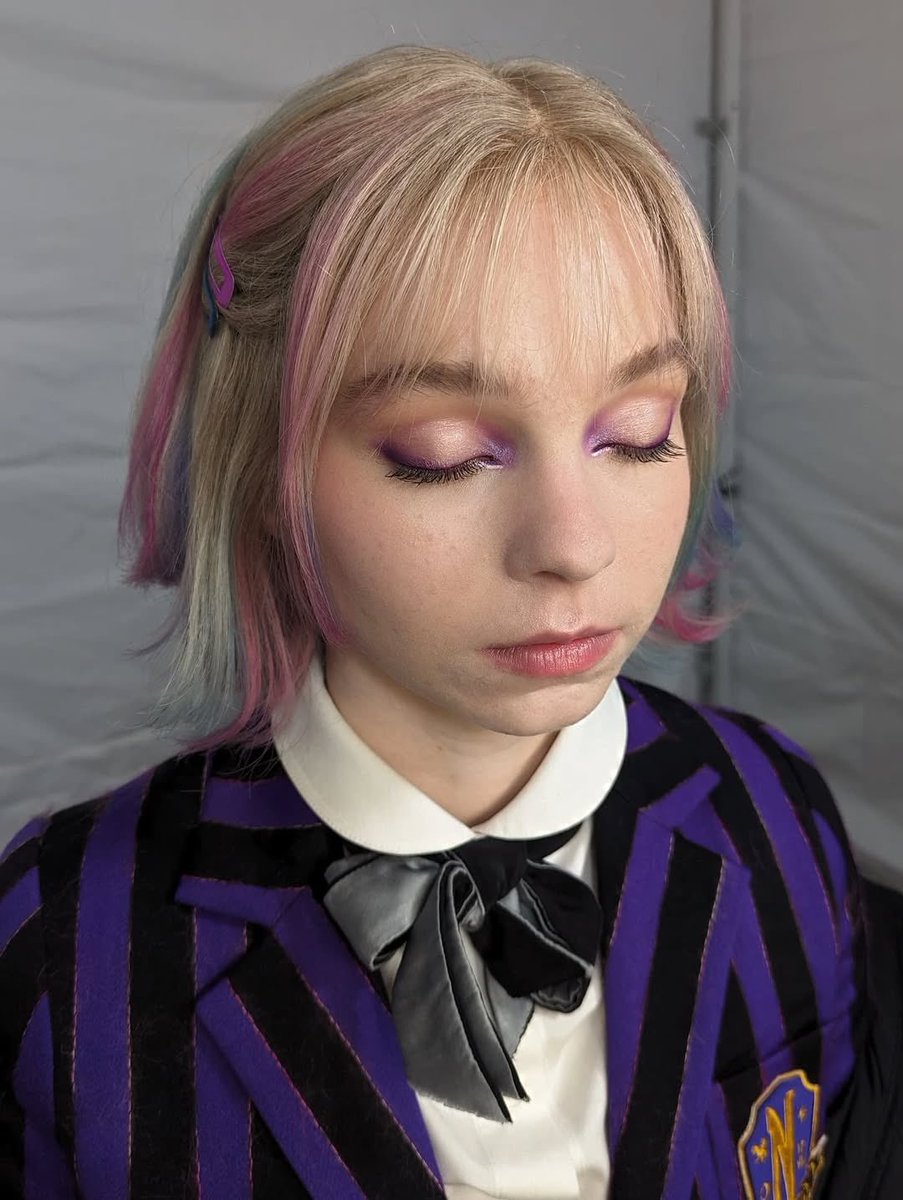 Emma x Enid! Beautiful wolf! 🐺💖

sianfitzgeraldmakeup Ig