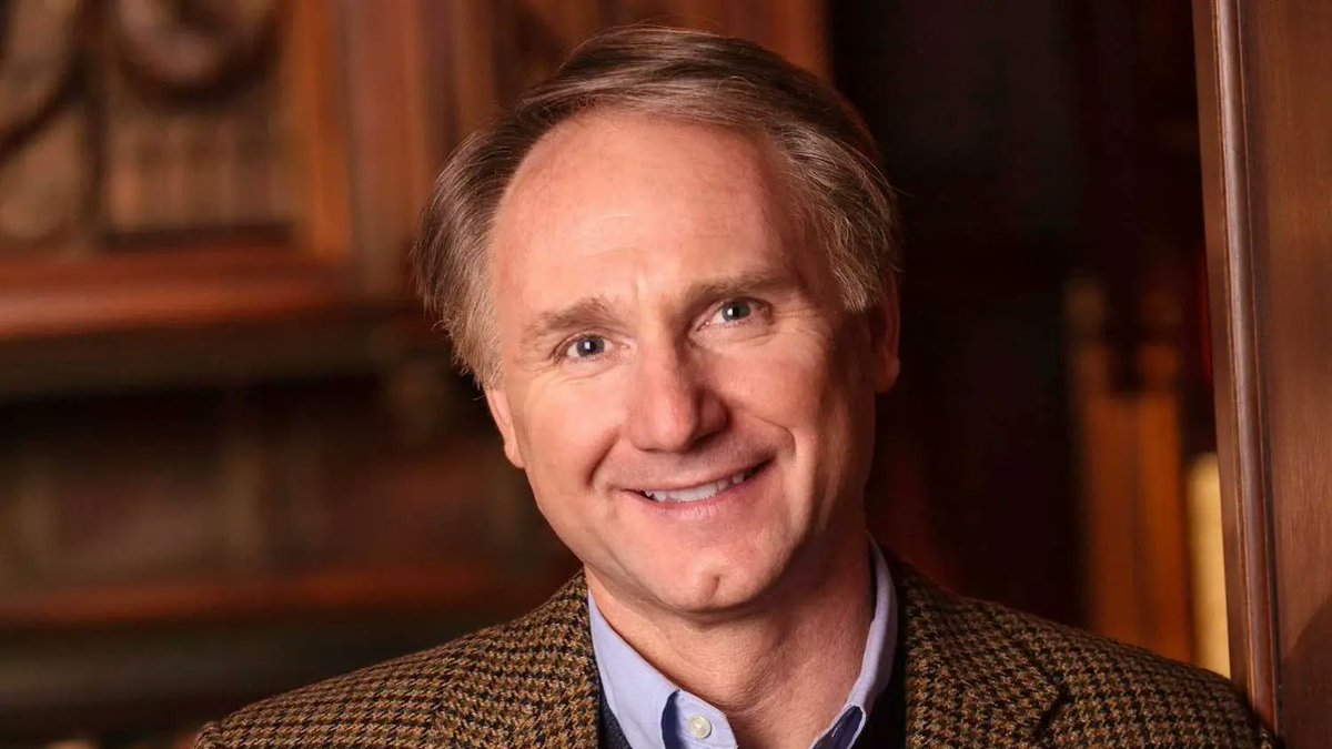 Bestselling American author Dan Brown will present his latest thriller "The Secret of All Secrets" at Prague’s Lucerna Grand Hall on September 18. Released in English and Czech on September 9 by Argo, the novel takes Langdon to Prague, London and New York.