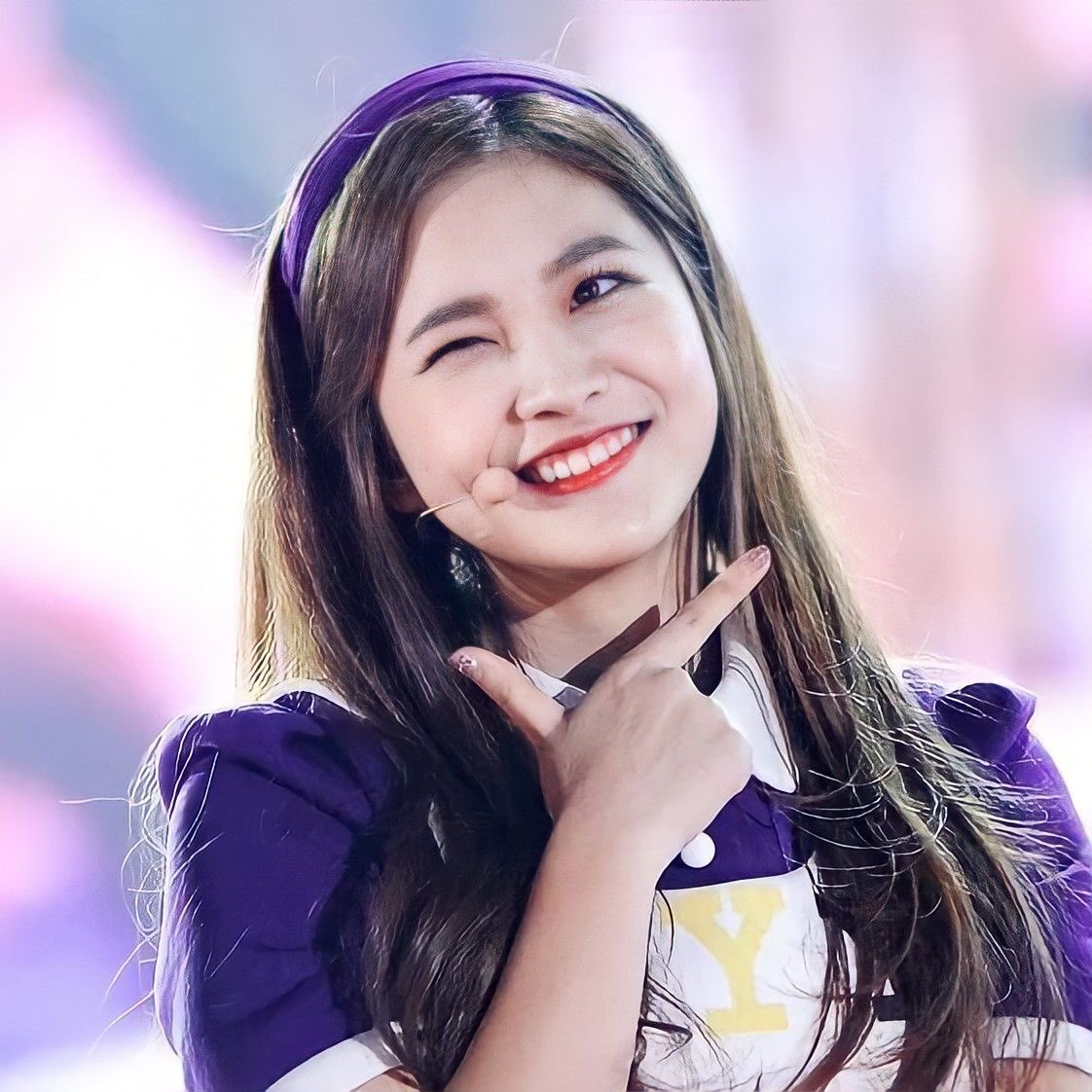 yerispic's tweet photo. prettiest smile 🥰

#YERI #예리 #KIMYERIM #김예림 #REDVELVET #레드벨벳 https://t.co/VDAbvsmD3t