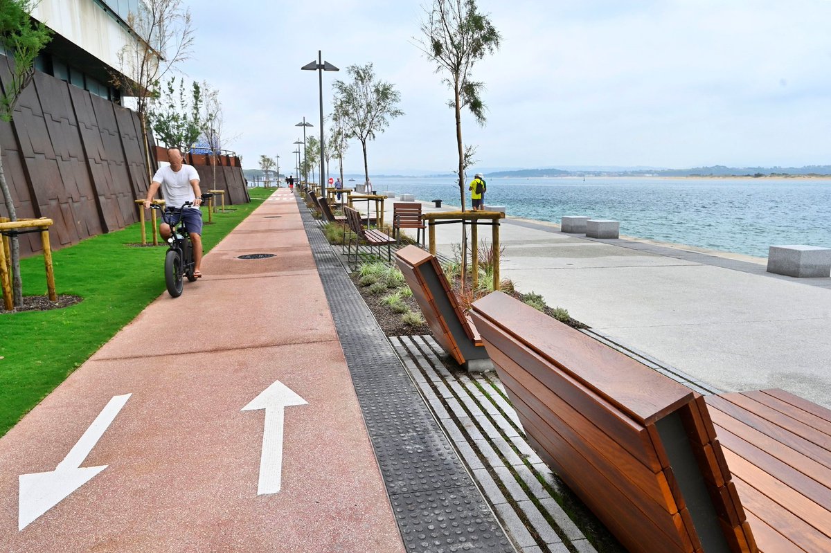 🤝 Abierta al ciudadano la primera fase del paseo Gamazo-Los Peligros gracias a la acción conjunta de la administración local y la portuaria

Nueva intervención #puertociudad que recupera un espacio infrautilizado, creando un paseo moderno y accesible

➡️ acortar.link/K8oVUi