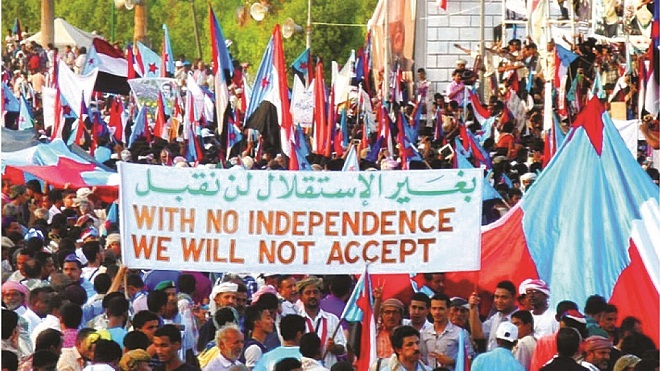 تحرير عدن في 2015، ثم تحرير المكلا في 2016، لم يكونا مجرد انتصارين عسكريين على ميليشيات غازية أو تنظيمات متطرفة، بل كانا لحظة انكشاف جوهر فلسفة الحراك الجنوبي: أن الجنوب ليس رقعة على الخريطة، بل هو معنى متراكم عبر العصور، يتجدد كلما حاولت الجغرافيا محوه، في تلك اللحظتين، استعاد