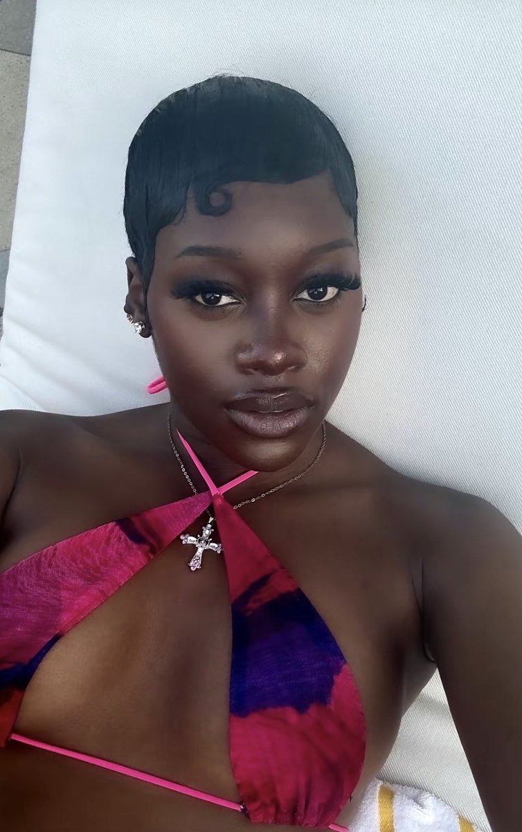 Hellohowyu's tweet image. wait y’all cos #pepe ex is bhad.. and not blonde