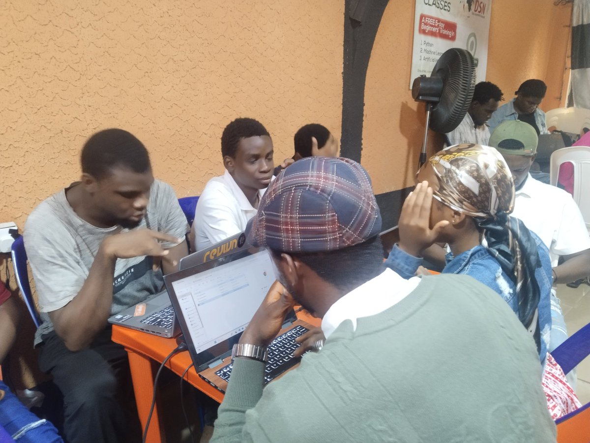 HamplusHub's tweet image. Today in our computer hub, we decided not to teach but to analyze, brainstorm, design and code. We have four apps as our objective!
Photo speaks ▶️▶️
#codingvibes #coding #CodingJourney #codingcommunity #programming #JavaScript #abraka
@abraka_delsu @hackSultan @SedenuCharles