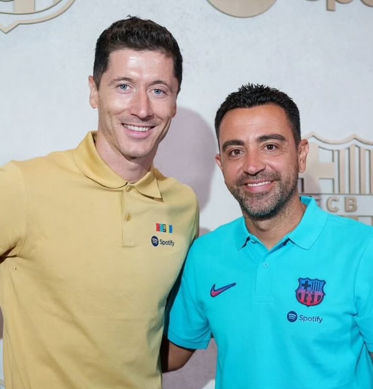 MartinMinan_'s tweet photo. ❗️Lewandowski: “Xavi fue una persona muy importante para mí. Noté que tenía algo especial para ser un gran entrenador. Hizo un muy buen trabajo en un momento complicado. También estamos donde estamos ahora por él.” @BBCSport #FCB 💙❤️ https://t.co/SlGc5UKsmg