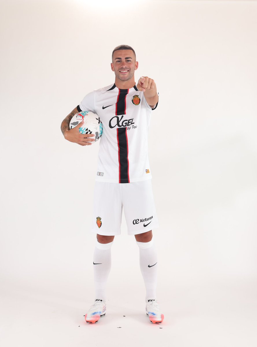 18danirodriguez's tweet image. 📸 #MediaDay
¡Con ganas de empezar!👹🔥  @RCD_Mallorca @LaLiga