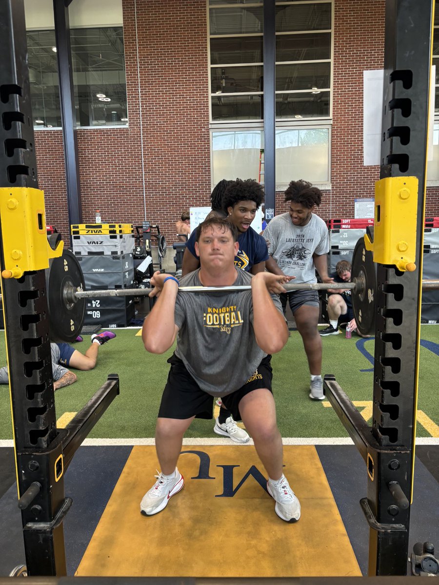 MarianUFootball's tweet photo. Getting stronger every day! 💪 https://t.co/JiSUQMVcP0