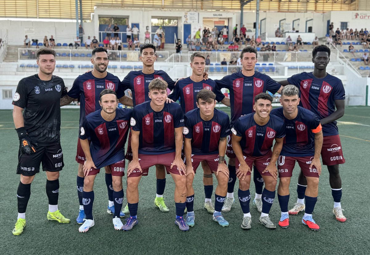 Yecla Media (@yeclamedia) on Twitter photo Comienza el segundo amistoso del <a href="/Yeclano_dptvo/">Yeclano Deportivo</a> en Crevillente.
Iván Martínez sale con Acín en la puerta, Tudela, Fadel, Jordan y Nani en defensa; Puri y Carrasco por el centro, Xabi y Jorge Domínguez por bandas y arriba Fedior y Álvaro Cordero Comienza el segundo amistoso del <a href="/Yeclano_dptvo/">Yeclano Deportivo</a> en Crevillente.
Iván Martínez sale con Acín en la puerta, Tudela, Fadel, Jordan y Nani en defensa; Puri y Carrasco por el centro, Xabi y Jorge Domínguez por bandas y arriba Fedior y Álvaro Cordero