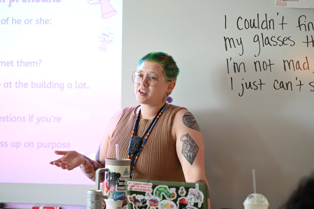 LHSLinks's tweet image. Welcome back, Links! The hallways and classrooms at LHS are alive with connection and learning already on day one! #GoLinks #FirstWeekLPS