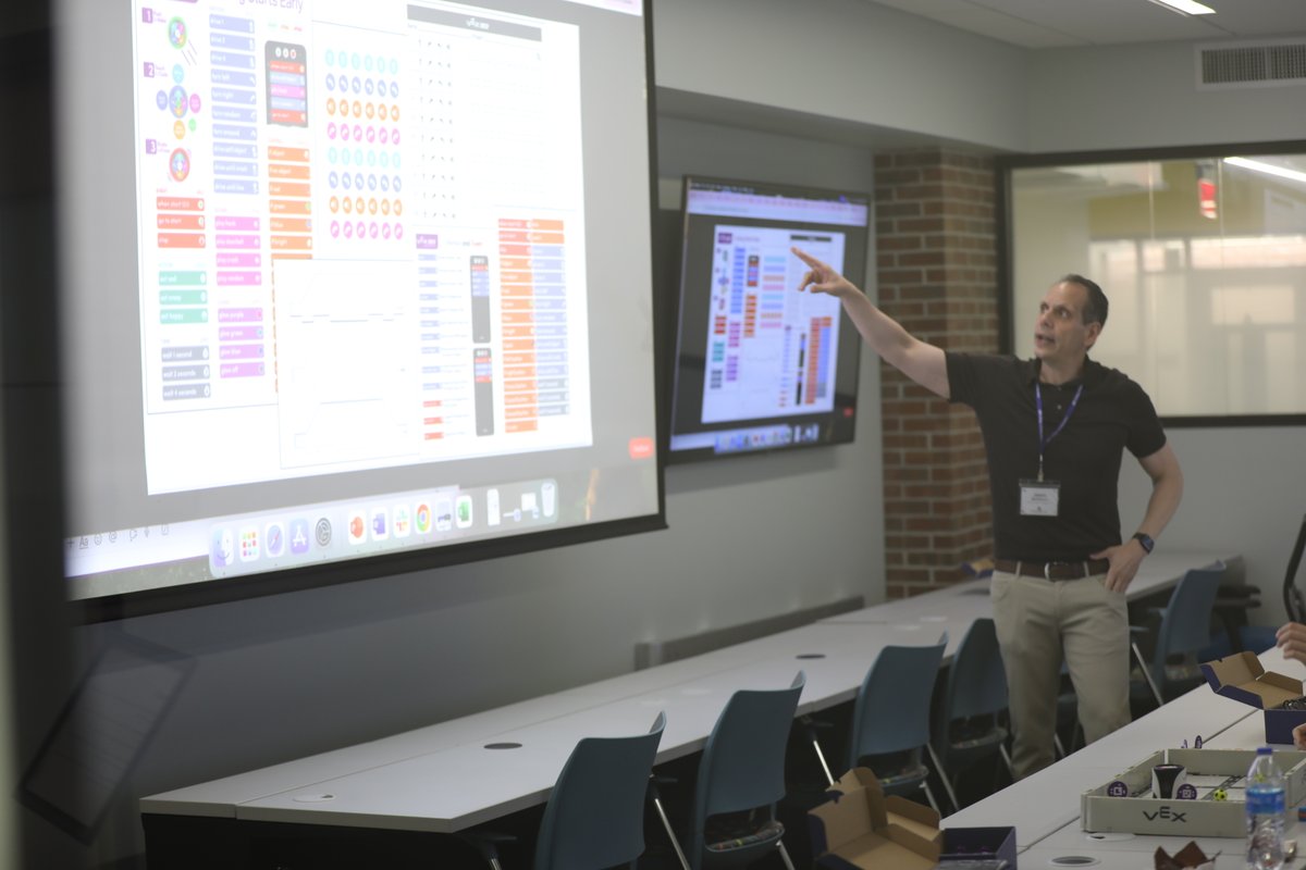 Read the latest edition of our Research Round-Up to learn more about trending topics in education like:

🏫 Exploring how AI can elevate teaching 
📖 Using AR to encourage reading 
💻 Supporting learners in online courses

mailchi.mp/coe.ufl.edu/re…