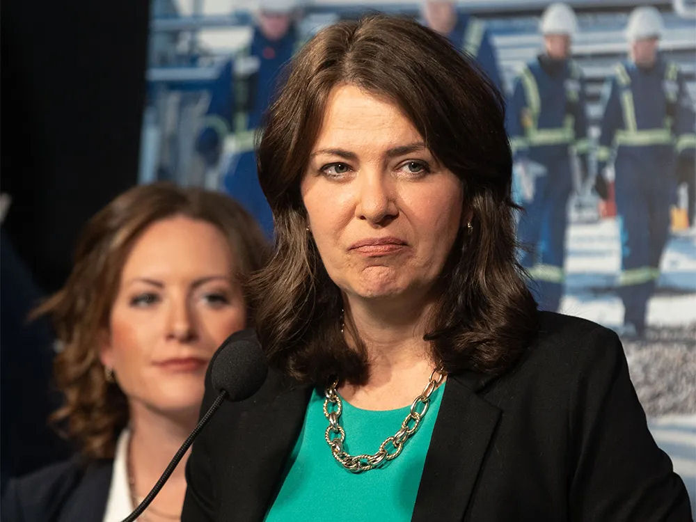 MakisMedicine's tweet photo. BREAKING NEWS: Alberta Premier Danielle Smith is pushing aggressively to criminalize IVERMECTIN within 3 days! 

Alberta Premier Danielle Smith's CPSA team is moving aggressively to criminalize Ivermectin this friday, August 15, 2025.

Smith's CPSA lawyer has just filed a new Affidavit today filled with absolute nonsense, to try to pressure an Edmonton judge on August 15 to give them a fraudulent injunction that would close the world's largest Ivermectin Cancer Clinic and criminalize Ivermectin use for ALL Albertans.

My incredible lawyer Catherine Christensen is fighting on behalf of thousands of Stage 4 Alberta Cancer patients who are using Ivermectin and whose lives are being put at risk by Premier Danielle Smith's team's actions.

Premier Danielle Smith has lost a tremendous amount of support over these attacks on Cancer patients, debanking of my Cancer Clinic and Extortion scandals.

I urge the remaining supporters of Alberta Premier Danielle Smith to come to the Edmonton Courthouse on August 15, 2025 at 10am and see for yourselves this vicious, diabolical attack on Stage 4 Cancer patients.

In the Court lobby you will see a large digital screen. Look for CPSA v Makis. I will be traveling so I cannot attend but my legal counsel will dissect this attack and expose it for the public to see.

This is not just an assault on Stage 4 Alberta Cancer patients who have been abused or neglected by AHS CancerCare and have no other options left from conventional Oncology.

This is an assault on ALL ALBERTANS!

Don't believe me? SHOW UP TO COURT. Sit in the back benches and listen to the process of how Ivermectin will be criminalized in Alberta (if they win).

What can you do to help?

1. Flood Danielle Smith's Office with phone calls: 
call 780-427-2251

2. Pack the Courtroom and witness Danielle Smith team's CPSA lawyers viciously attack cancer patients and Ivermectin in front of the public

3. Support my Legal Counsel's @ValourLegal heroic efforts to hold back the authoritarian tsunami that's about to sweep Alberta and is already sweeping the rest of Canada (hiking bans, walking in the woods bans, kayaking bans, fishing bans, etc)

Please donate to our Legal Fund at: https://t.co/31OxiXwVqS 

MUCH More to come...

@ElonMusk 
@joerogan