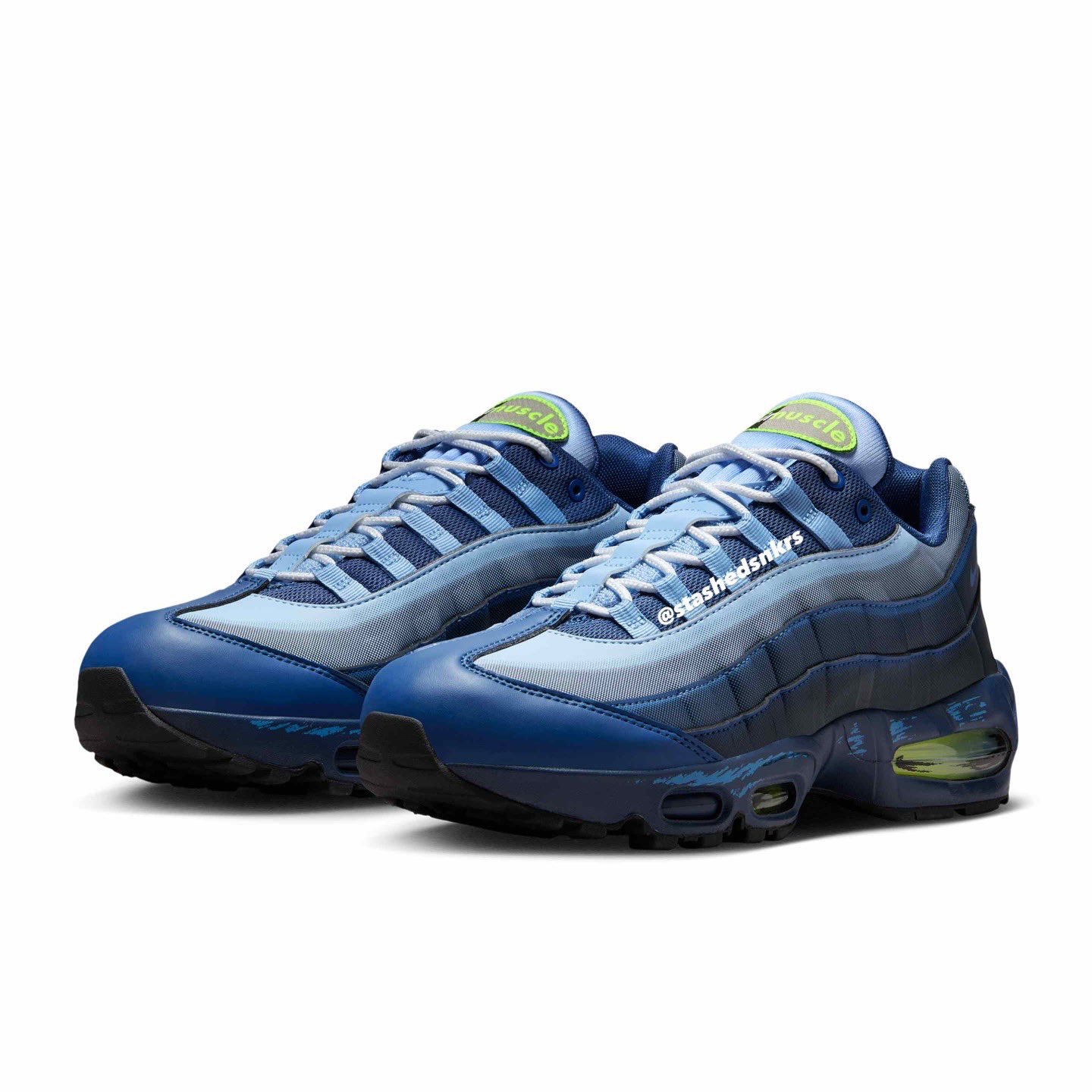 NIKE リメイクスウェット　遊戯王青眼の究極竜 51IhmgO9qGL._UF350,350_QL50_.jpg