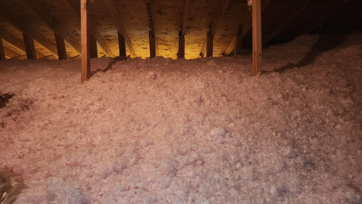 LevyShaul17733's tweet image. A cooler home in just one day.
Blown-in attic insulation is quick, clean, and efficient.

#QuickHomeFix #HoustonInsulation #BlownInInstallTX #EnergyBoost #EcoUpgradeHouston #HomeComfortTX #AtticInsulationHouston #BlowInInsulation