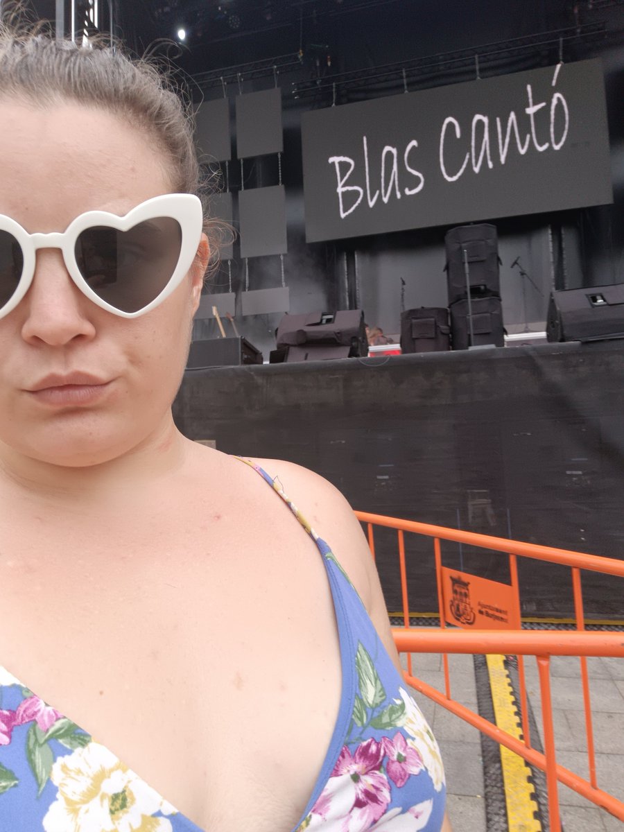 Mi momento menos fan 😂
<a href="/BlasCanto/">Blas Cantó</a> 
Ay qué ganas de verteeeeee 💓