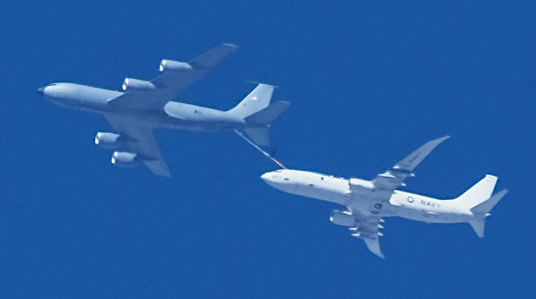 KC-135R 61-0311 AE04EB ARRIS35,
P-8 16-7953 AE222E.
At about FL280 this morning over Lone Pine, CA.