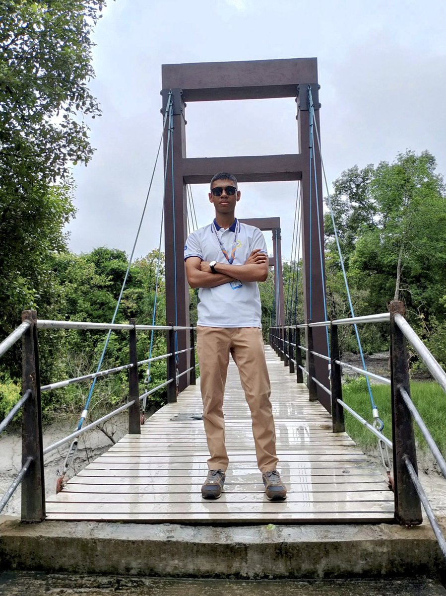 Porosh_2007's tweet photo. Into the Sundarbans — where mangrove whispers meet the wild. From Karamjal gate to endless green horizons, each step a conversation with nature’s timeless beauty. 🌿 

#Sundarbans #Karamjal #WorldHeritage #MangroveMagic https://t.co/R94iaTrLpY