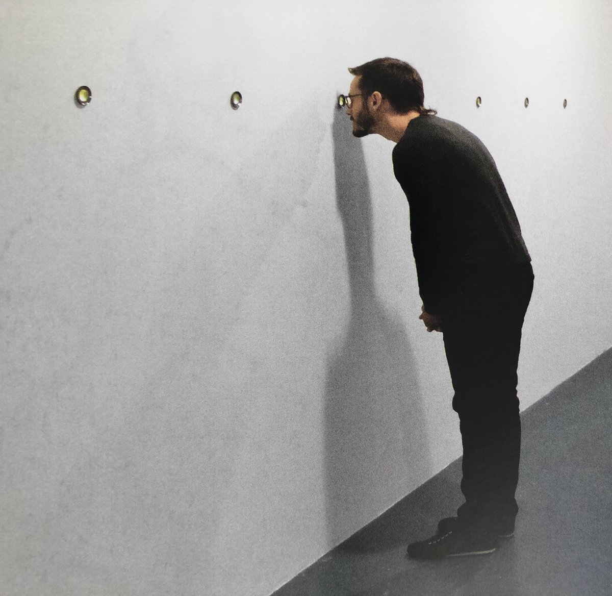 He anat a visitar al <a href="/MACBA_Barcelona/">MACBA | Museu | BCN</a> la mostra de <a href="/carlosmotta/">Carlos Augusto</a> però un amic amb cadira de rodes no ha pogut veureu per l’altura del muntatge de l’exposició, tampoc el tamany de lletra dels cartells ajuden. #Accessibilitat és molt més que tindre una rampa macba.cat/ca/exposicions…