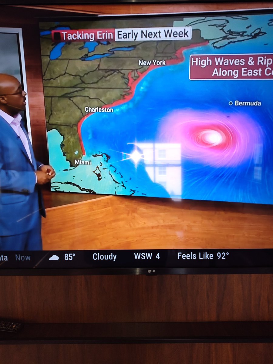 "Tacking" Erin with <a href="/TWCAlexWallace/">Alex Wallace</a> on <a href="/weatherchannel/">The Weather Channel</a>