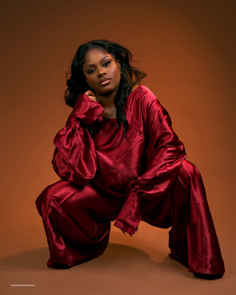 just1vhii's tweet image. Soft life. Hard prayers. Graceful years. 
Cheers to a new chapter♥️

#leoprincess #birthdaygirl #divinefeminine #BlessedAndGrateful